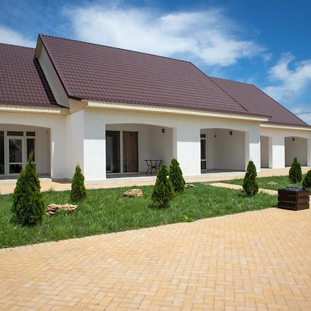 База Відпочинку "Сонячна" Primorskoje Exterior foto