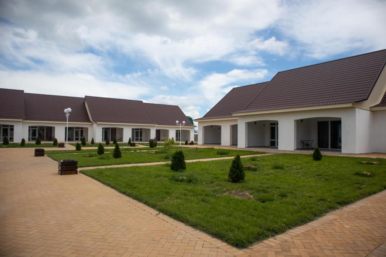 База Відпочинку "Сонячна" Primorskoje Exterior foto