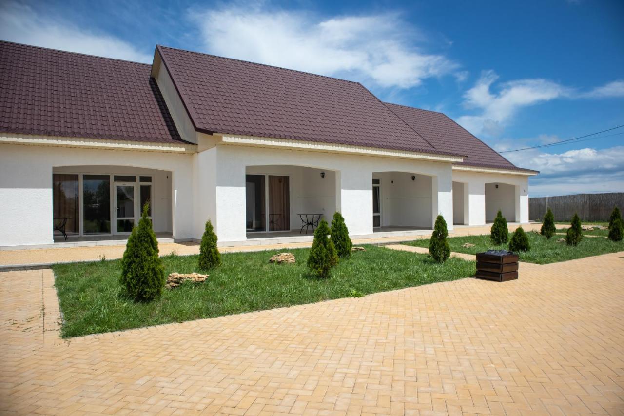 База Відпочинку "Сонячна" Primorskoje Exterior foto