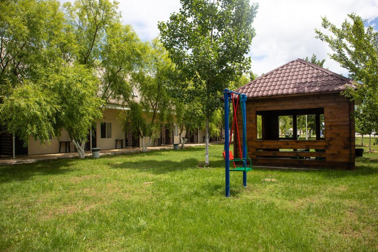 База Відпочинку "Сонячна" Primorskoje Exterior foto